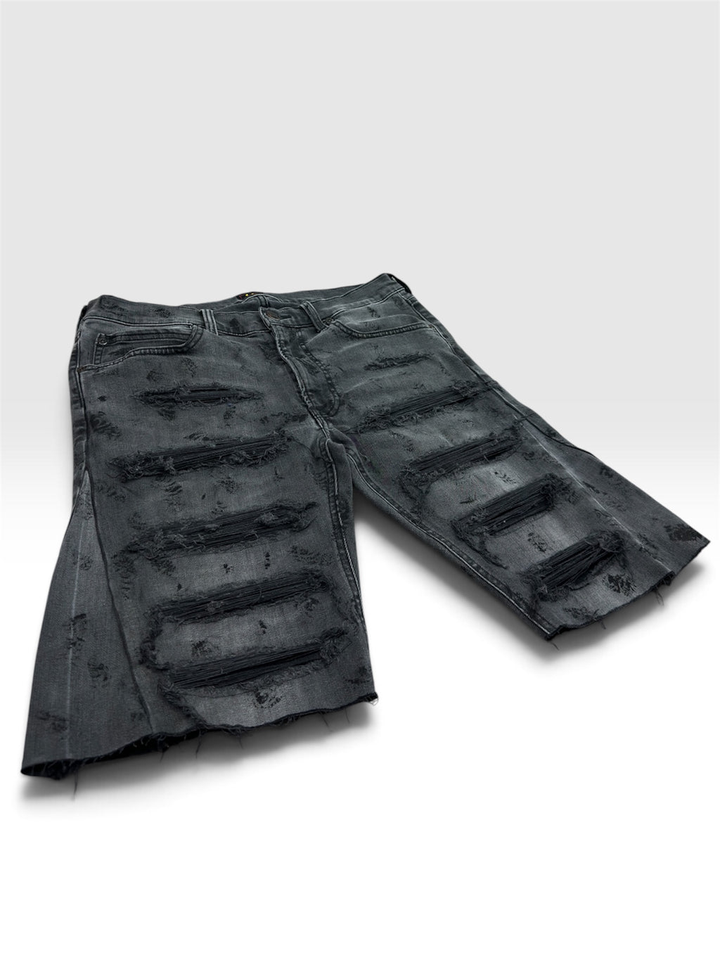 distressed&flared skull shorts