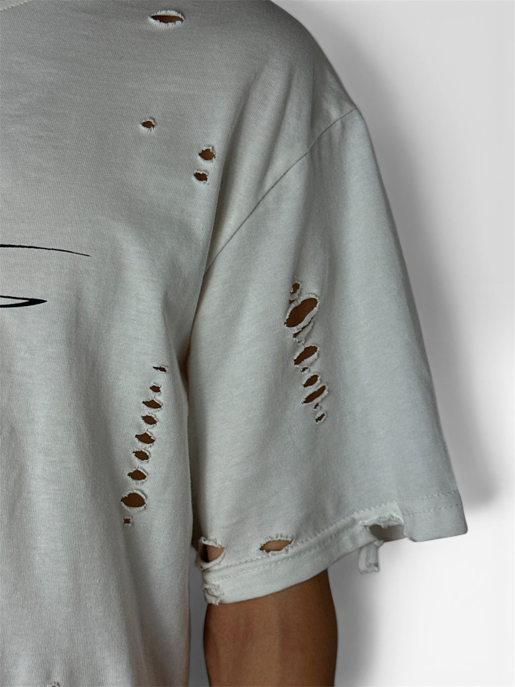 1of1 distressed calm pressure white tee