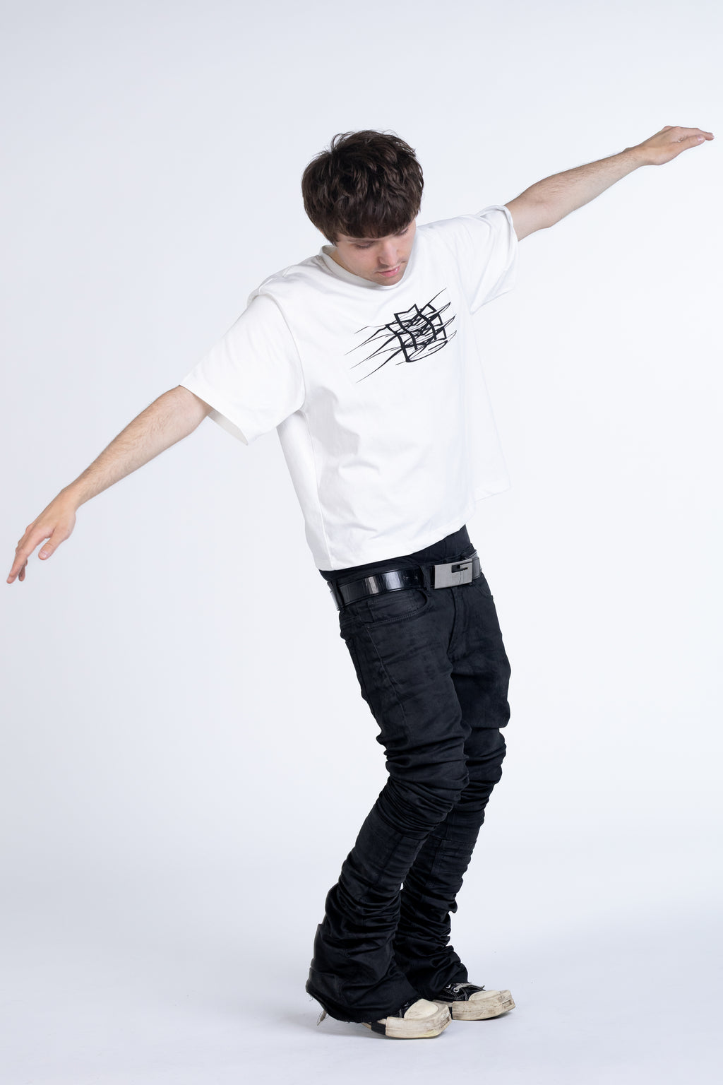 may*ach tripple logo white tee