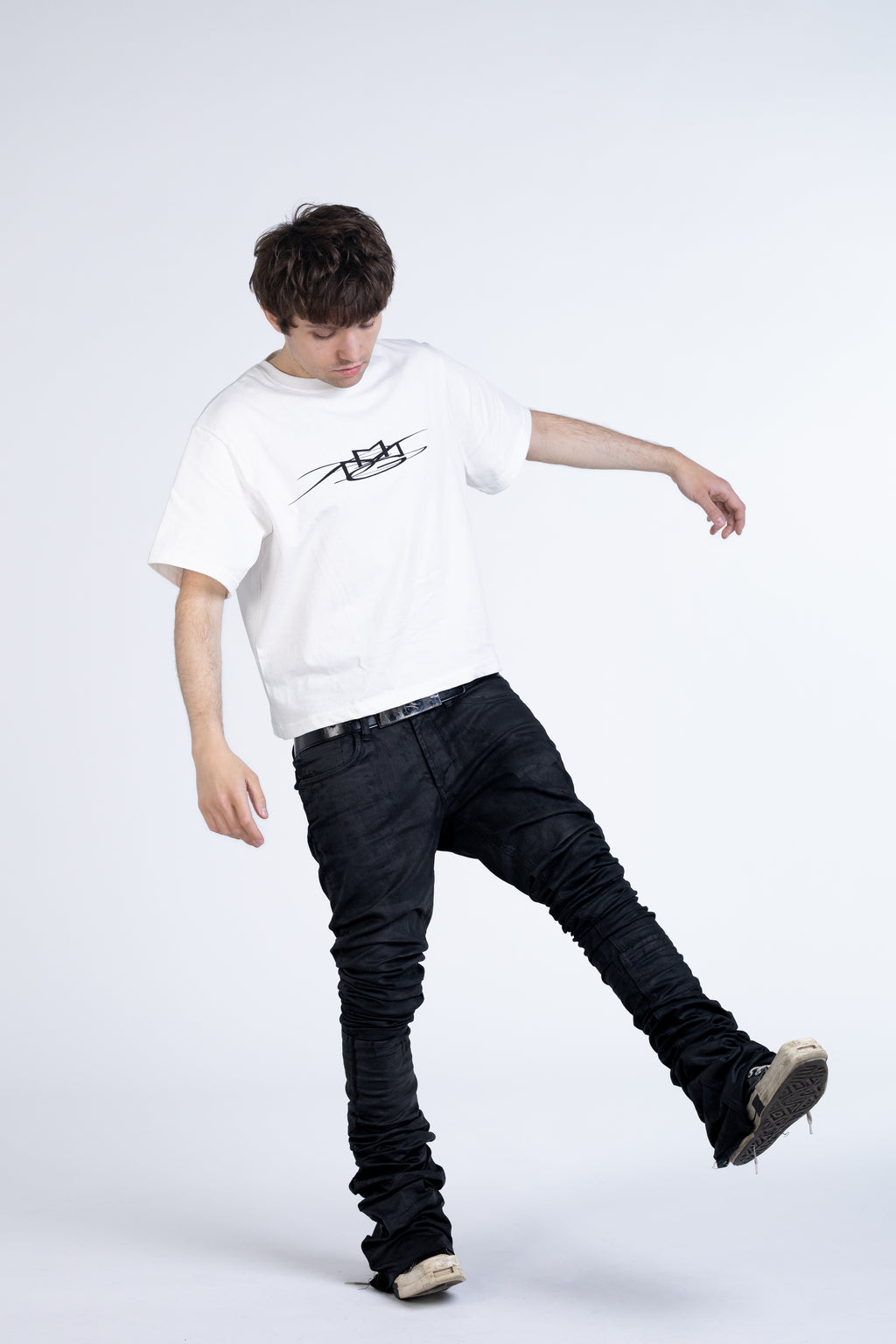 may*ach logo white tee