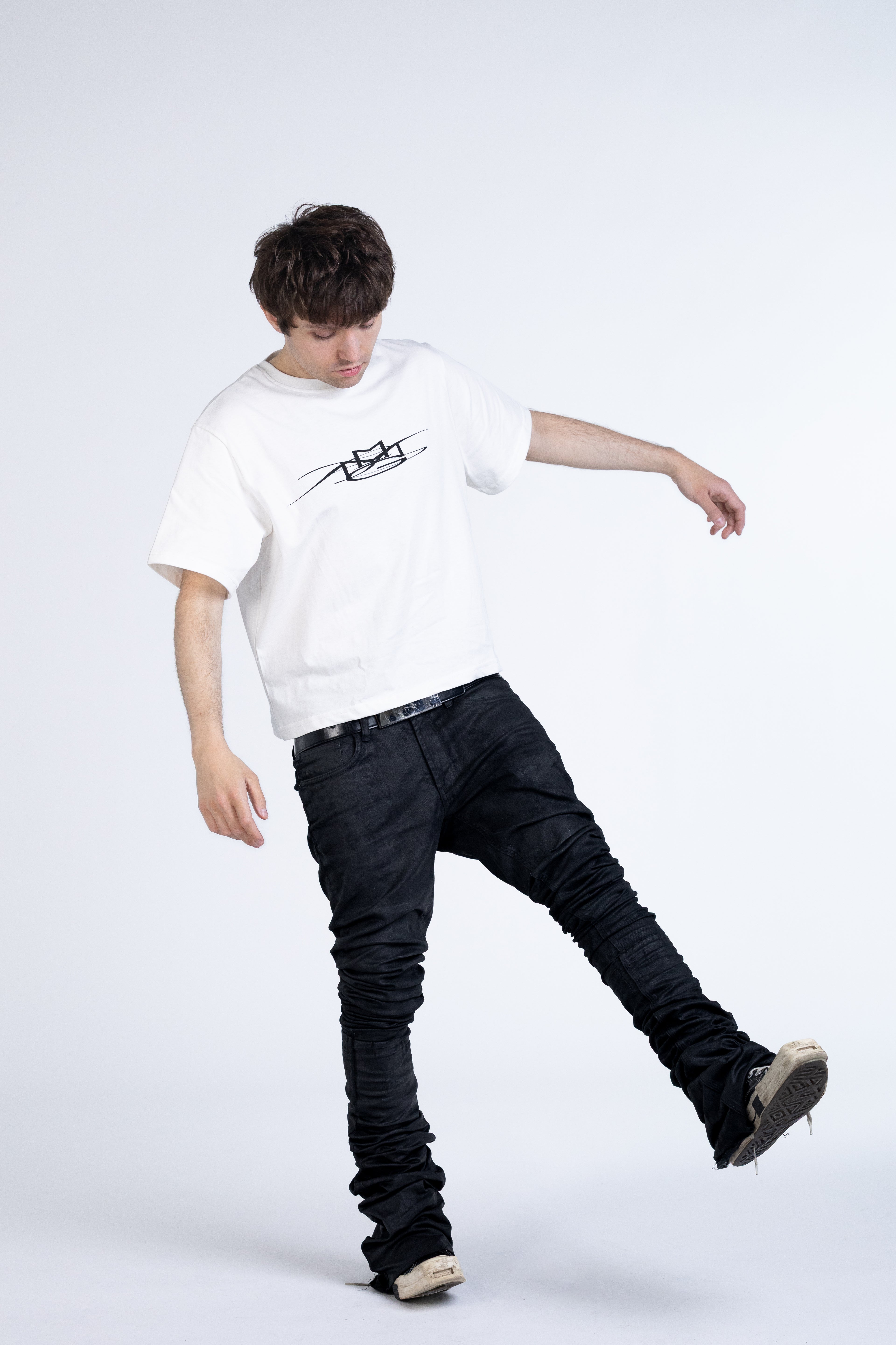 may*ach logo white tee